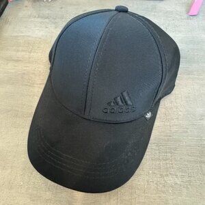 Adidas 3 stripe Snapback Classic Black on Black Cap NWT